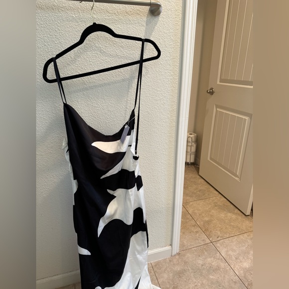 Hanifa Lola gown size medium - Picture 3 of 3